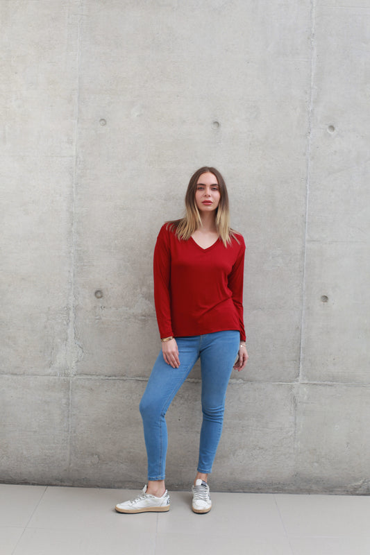 Polo manga larga cuello V